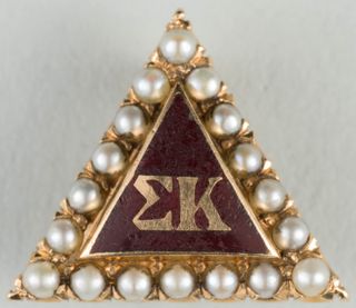 Miriam Harmon Crown Pearl Badge, 1919