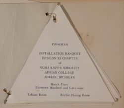 SK_HQ_Box 12_Scrapbook 38_006_01_03.jpg