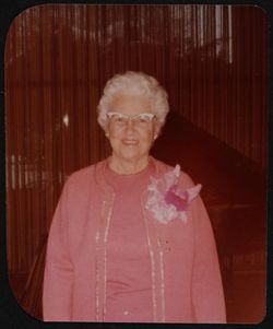 SK_HQ_Box 22_Scrapbook 71_016_02a.jpg