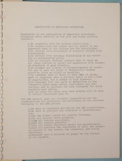 SK_HQ_Box 24_Scrapbook 85_004_17_01_13.jpg