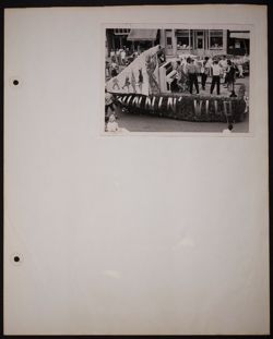 SK_Kansas_Scrapbook 1_Box 1_072.jpg