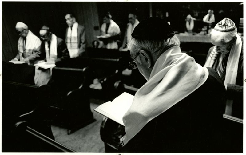 Making Minyan Photographs
