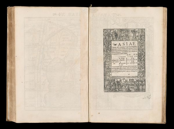 Asiae Tabula XII. continet Taprobanam insulam cum caeteris insulis circa ipsam.  Parallelus eius medius eandem habet rationem ad meridianum.  Circudatur aut tabula ab utraque parte Indico mari.