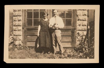 (Mr. and Mrs. W. M. Hunter)