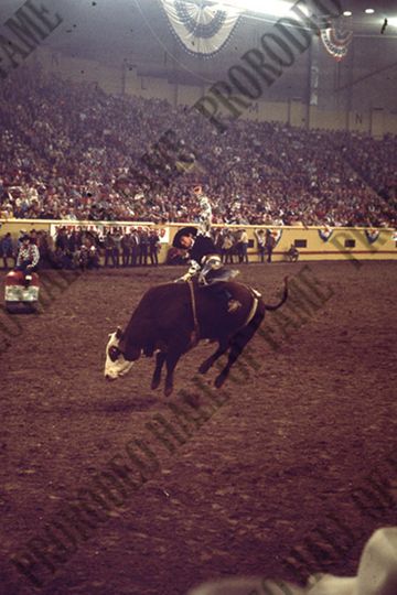 Marvin Shoulders Bull Riding