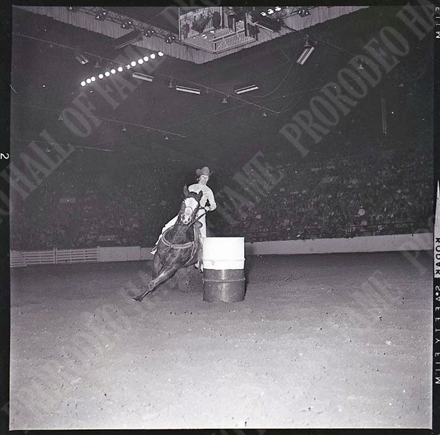 Norita Henderson Barrel Racing