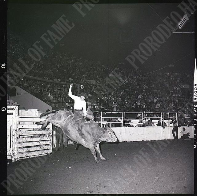 Dave Garstead on #22 (Beutler Brothers)