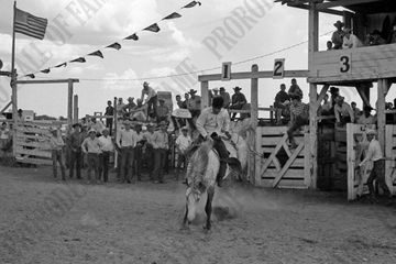 Patrick Bad Eagle Bareback Riding (Kesler)