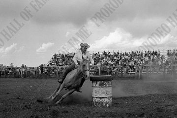 Isobell Miller Barrel Racing