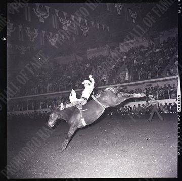 Harry Tompkins on #128 Trail Dust (Steiner & Inman)