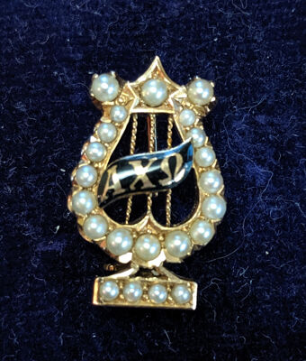 Pearl Stone Partners Pearl Crown Lyre Badge