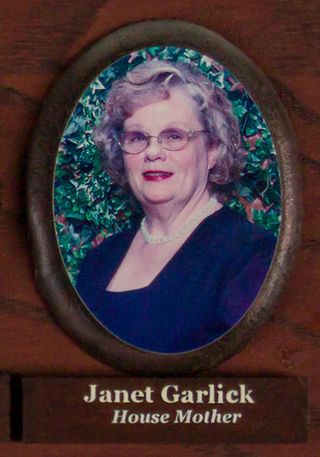 Psi Chapter Composite Detail, Janet Garlick, 2004-2005