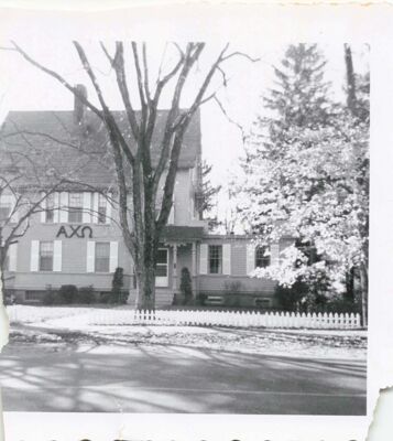 Former chapter house, Alpha Tau (University of New Hampshire),1924, photograph