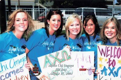 Psi (University of Oklahoma) Bid Day, 2004, photograph