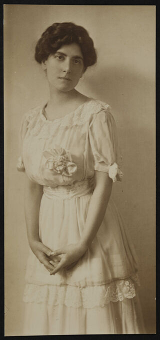 Stella George Stern Photograph, 1898