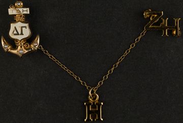Delta Gamma Crest