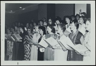 Delta Gamma Chorus at the Convention Final Banquet Photograph, 1982