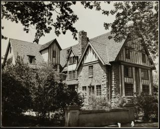Phi Chapter House Photograph, 1952