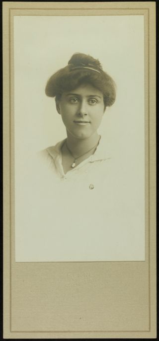 Alida Moss Portrait Photograph, 1916