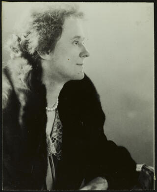 Lillian W. Thompson Portrait Photograph, 1903