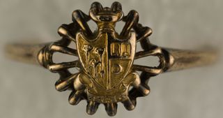 Gamma Phi Beta Crest Ring