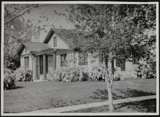Theta Chapter House Photograph, August 6, 1934