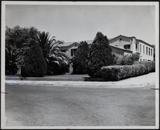 Alpha Epsilon Chapter House From the Side Photograph