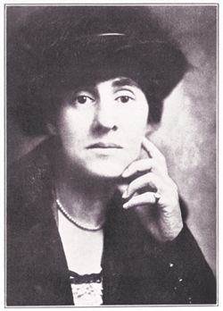 20- Lindsey Barbee (2), Theta.jpg