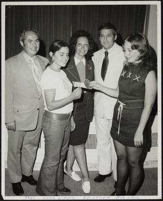 BBG Member Receiving Award at Noar L'Noar Reception Photograph, August 1, 1972