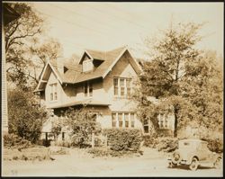 Pi Kapp_DCP_Photograph_Box 2_F03_037_a.jpg