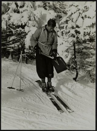 Sel Hannah Cannon Mountain Ski Patrol Photograph, c. 1960s