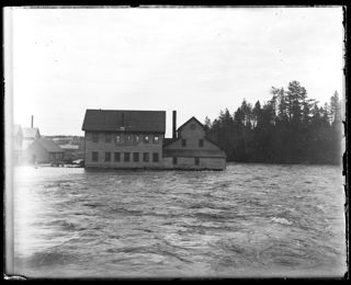 Foundry during freshet of 1901