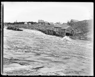 Broken bulkhead at lower dam during freshet of 1901