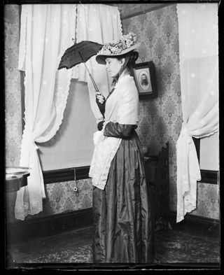 Annie Persis Woodward in old fashioned costume