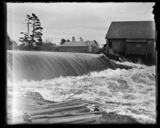 Upper Dam during 1901 freshet