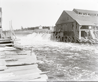 Lower Dam on Union River during freshet