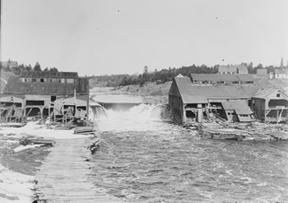 Lower Dam on Union River during freshet