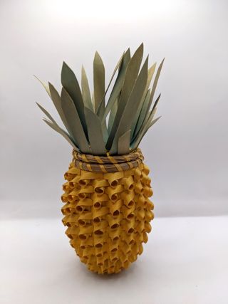 Pineapple Basket with Leaf Lid