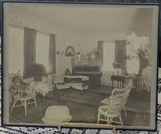 Interior of Mercer Cottage Photograph