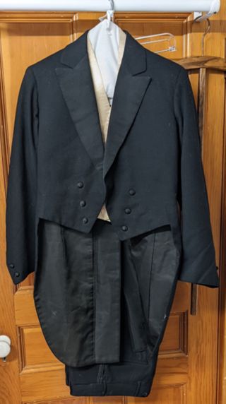 Bellis Co. Three Piece Suit