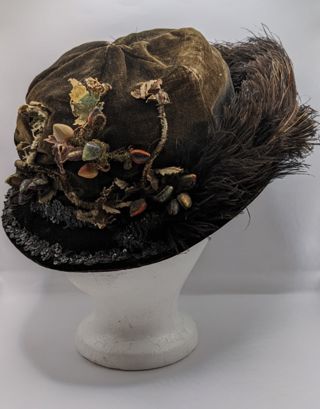 Women's Short Brimmed Hat with Feathers