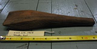 Wooden wedge with handle, perhaps a basket splint gauge