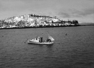 Bar Island-Winter lobsterboat