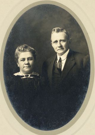 Nell and L. Elrie Holmes