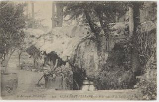 Postcard from Raymond Somes to his mother Lucy Somes.