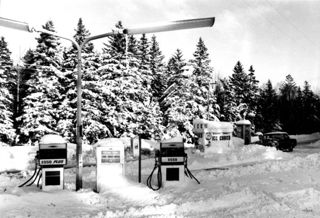Esso Gas Pumps, head of MDI