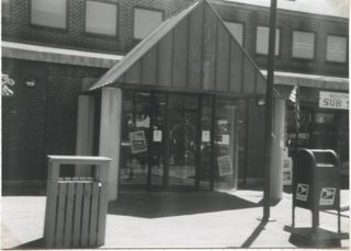 Photo of current Southwest Harbor Post Office on Clark Point Road