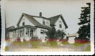Home of Harvey & Charlotte Sawyer, Tremont