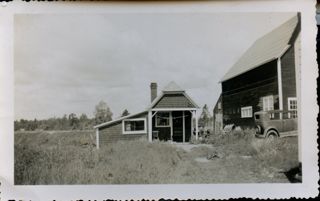 Central Filling Station, Southwest Harbor, operated by "Peenie" or "Peeny" Murphy.
