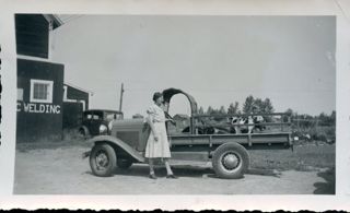 Central Filling Station, Southwest Harbor, operated by "Peenie" or "Peeny" Murphy.